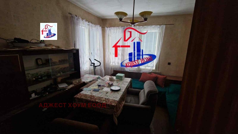 Под наем ЕТАЖ ОТ КЪЩА, град Шумен, Добруджански • 350 лв. / 178.95 € • 13860003 1