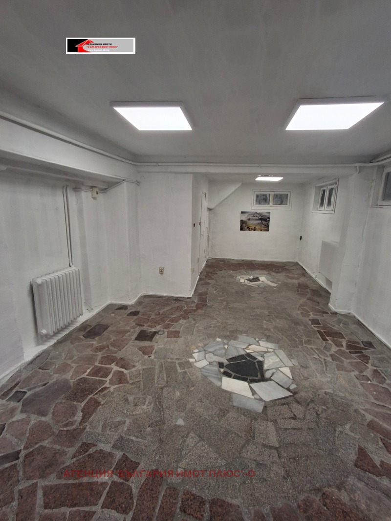 Дава под наем ПРОМ. ПОМЕЩЕНИЕ, гр. София, Медицинска академия, снимка 3 - Производствени сгради - 52804501