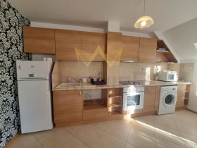 Etagevåning Kolhozen pazar, Varna