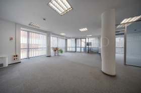 ОФИС, 750 m2