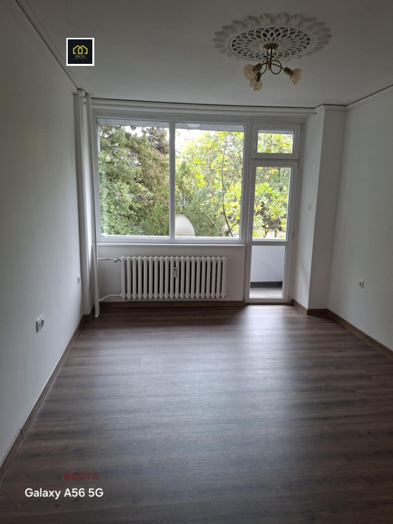 De inchiriat  2 dormitoare Sofia , Ivan Vazov , 90 mp | 86929719 - imagine [5]