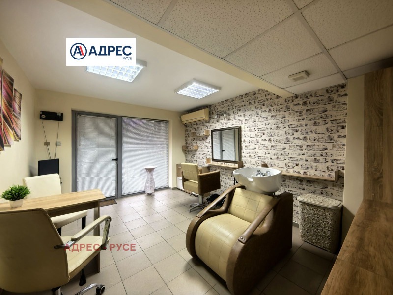 Дава под наем МАГАЗИН, гр. Русе, Център, снимка 3 - Магазини - 52774568