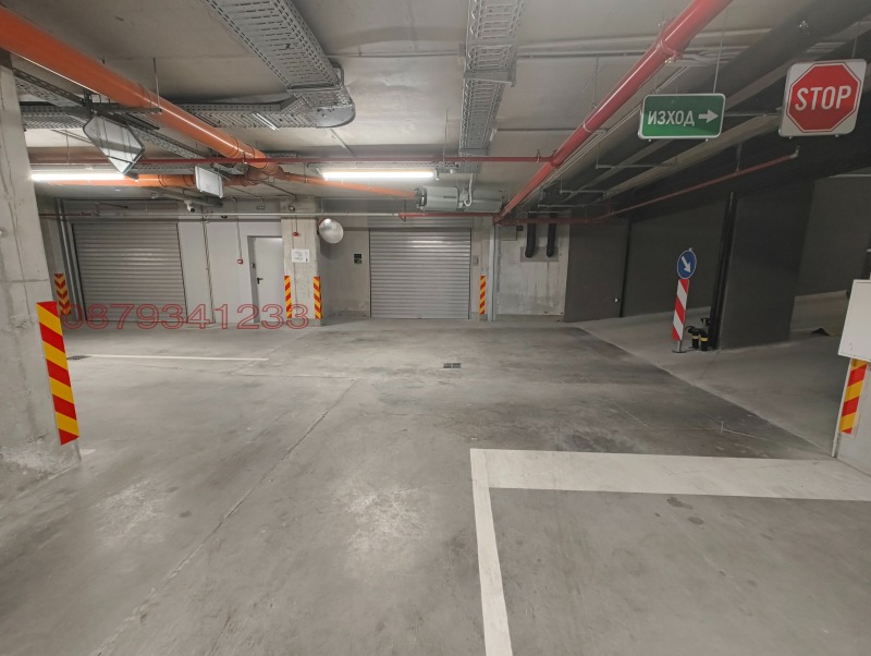 Дава под наем ГАРАЖ, ПАРКОМЯСТО, гр. Пловдив, Тракия, снимка 3 - Гаражи и паркоместа - 53154796