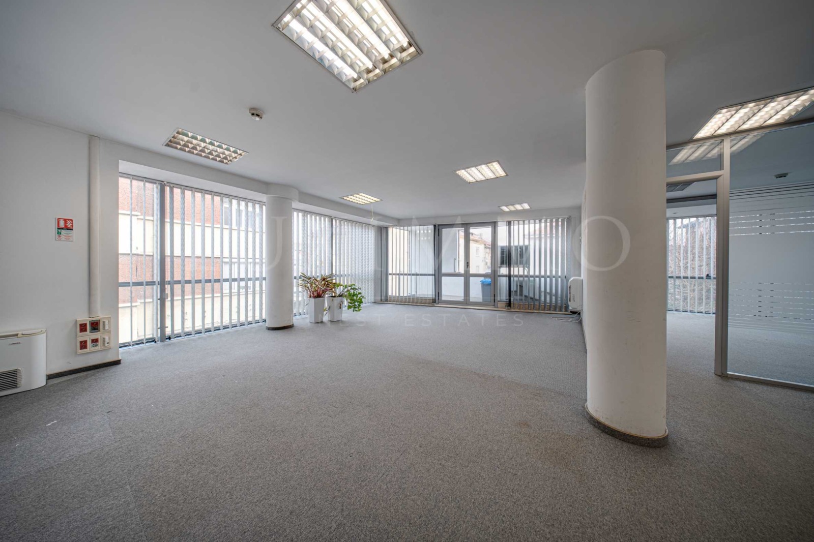 Дава под наем ОФИС, гр. София, Център