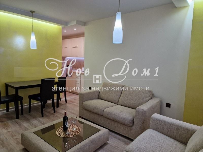 Do wynajęcia  1 sypialnia Warna , Centar , 65 mkw | 71603944