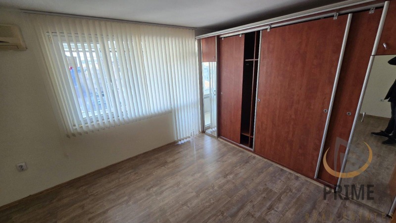 För uthyrning  2 sovrum Burgas , Centar , 100 kvm | 68546885 - bild [11]