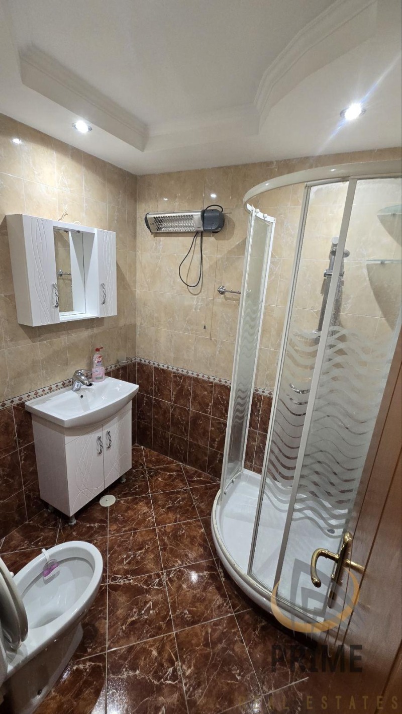 För uthyrning  2 sovrum Burgas , Centar , 100 kvm | 68546885 - bild [9]