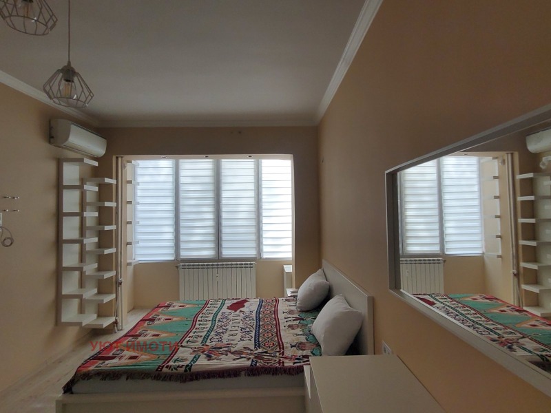 Дава под наем 3-СТАЕН, гр. София, Център, снимка 8 - Апартаменти - 52927781