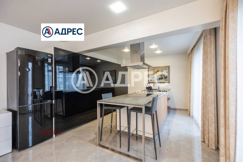 Дава под наем МНОГОСТАЕН, гр. Варна, Център, снимка 8 - Апартаменти - 52563072