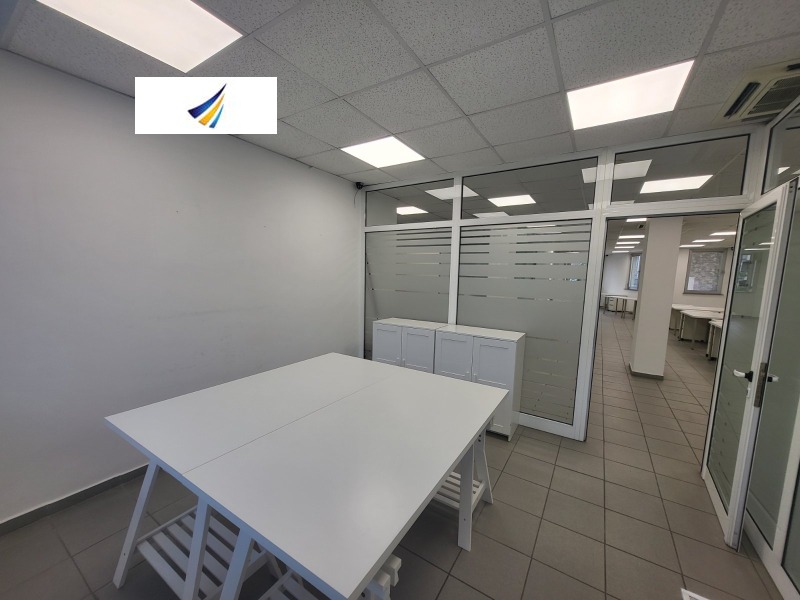 A louer  Bureau Sofia , Tsentar , 224 m² | 23588400