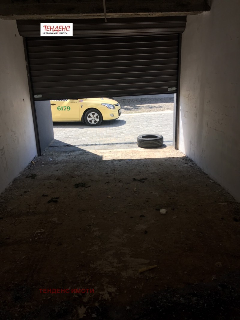 Дава под наем ГАРАЖ, ПАРКОМЯСТО, гр. Кърджали, Възрожденци, снимка 2 - Гаражи и паркоместа - 53119100