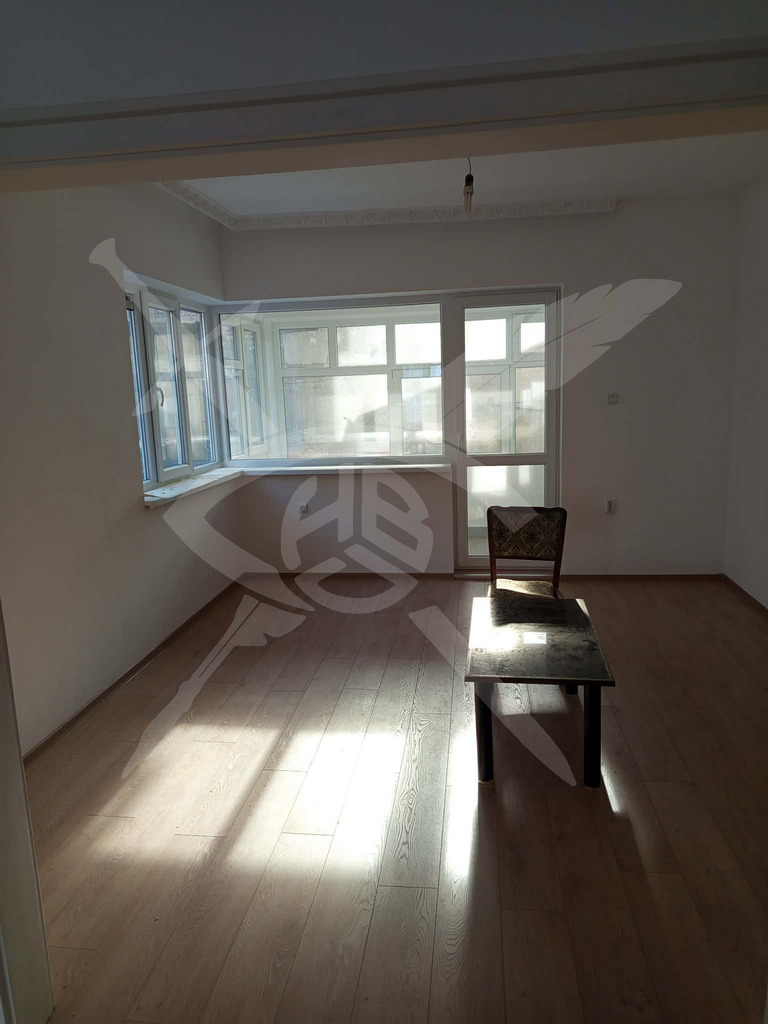 Дава под наем 3-СТАЕН, гр. Варна, Гръцка махала, снимка 3 - Апартаменти - 52772564