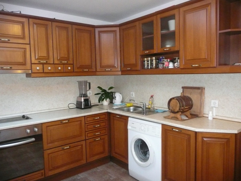 Дава под нем  2-стаен, град София, Център •  500 € • ID 50537513 — holmes.bg - [1] 