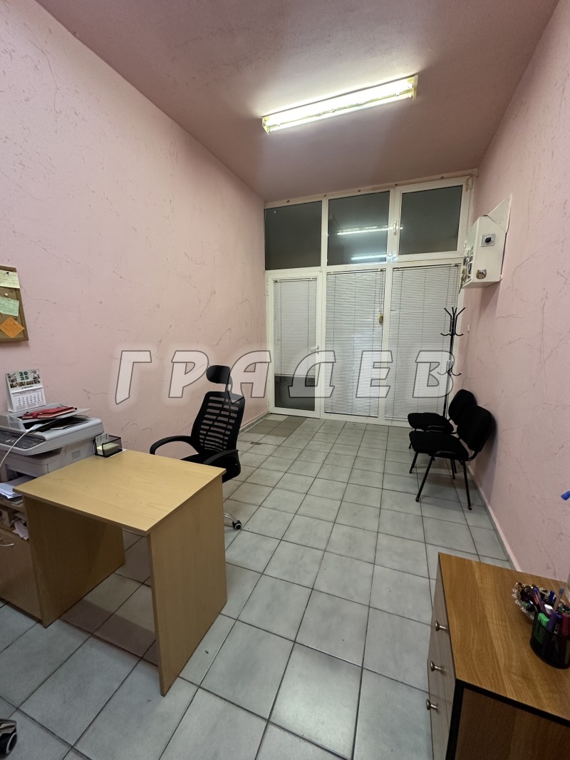 Дава под наем ОФИС, гр. Русе, Център, снимка 2 - Офиси - 52332354