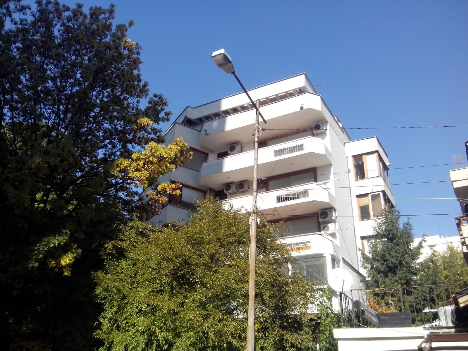 Дава под наем 1-СТАЕН, гр. София, Изгрев, снимка 8 - Апартаменти - 54022706