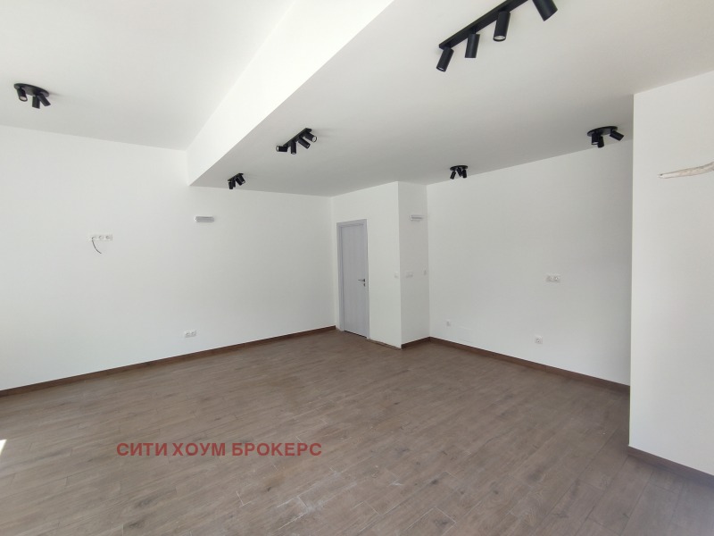 De inchiriat  Magazin Sofia , Borovo , 41 mp | 93672083 - imagine [3]