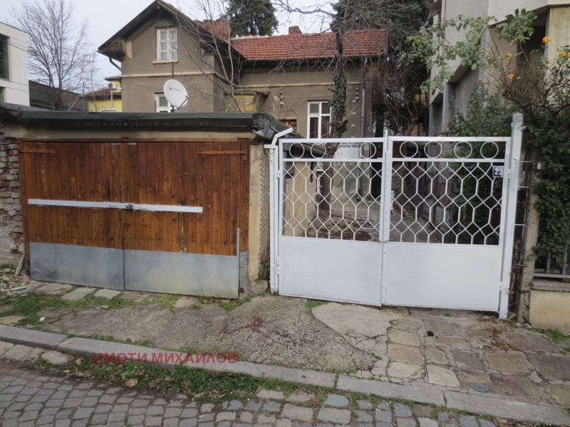 Дава под нем  Гараж, паркомясто, град София, Яворов •  100 EUR • ID 54984639 — holmes.bg - [1] 