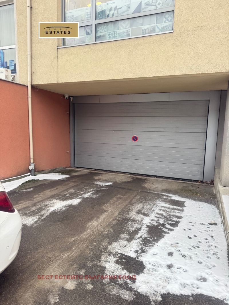 Дава под наем ГАРАЖ, ПАРКОМЯСТО, гр. София, Бъкстон, снимка 5 - Гаражи и паркоместа - 53107008