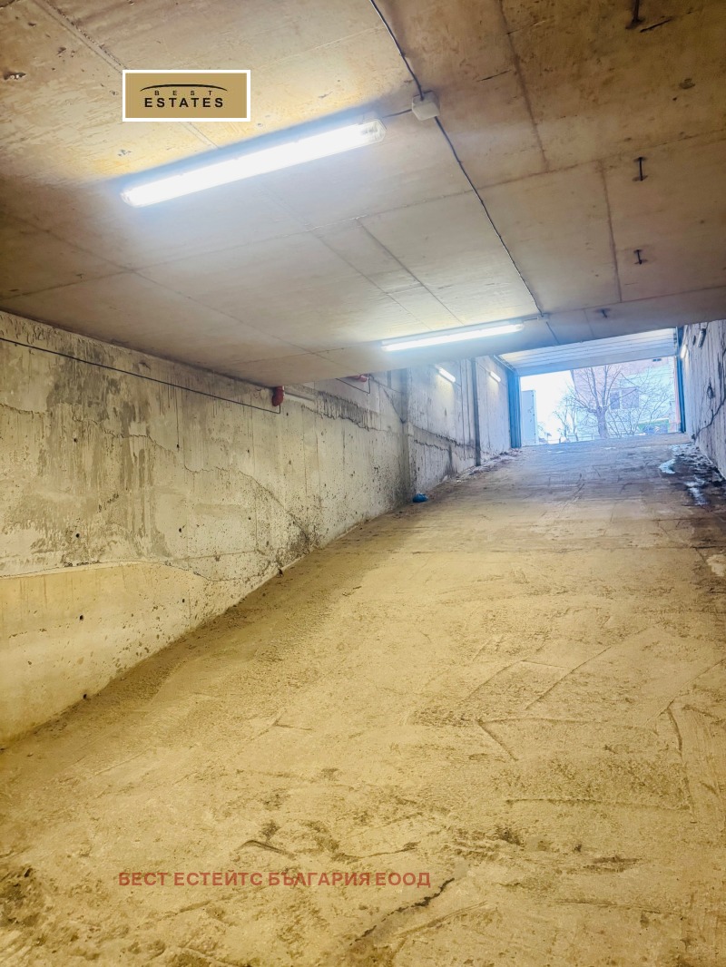 Дава под наем ГАРАЖ, ПАРКОМЯСТО, гр. София, Бъкстон, снимка 6 - Гаражи и паркоместа - 53107008