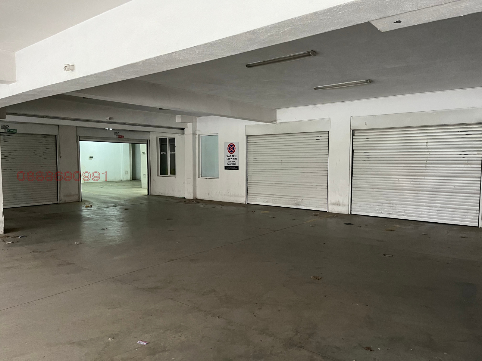 Дава под наем ГАРАЖ, ПАРКОМЯСТО, гр. Кърджали, Център, снимка 2 - Гаражи и паркоместа - 54138277