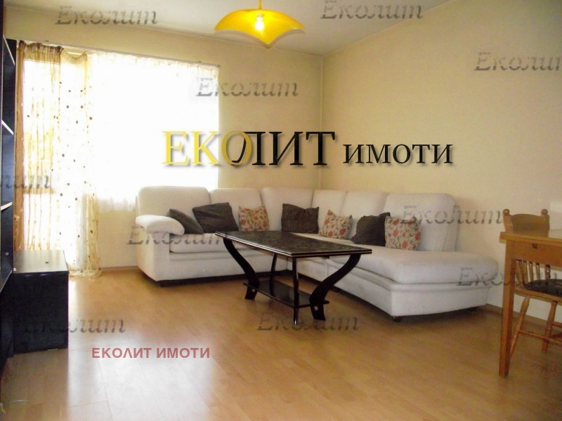 Дава под нем  2-стаен, град София, Център •  580 € • ID 29107903 — holmes.bg - [1] 