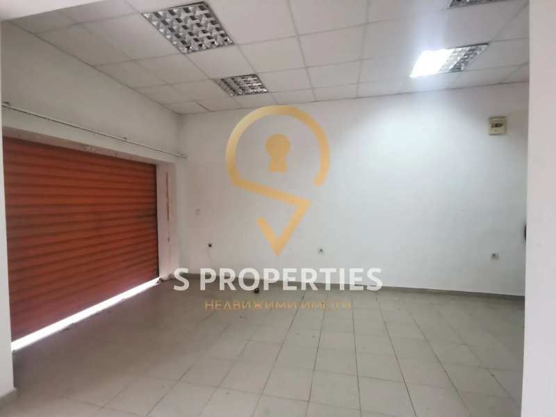 Дава под наем СКЛАД, гр. Варна, Колхозен пазар, снимка 3 - Складове - 52710002