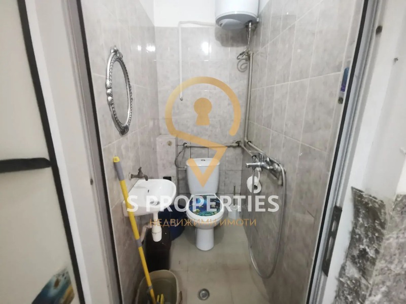 Дава под наем СКЛАД, гр. Варна, Колхозен пазар, снимка 5 - Складове - 52710002