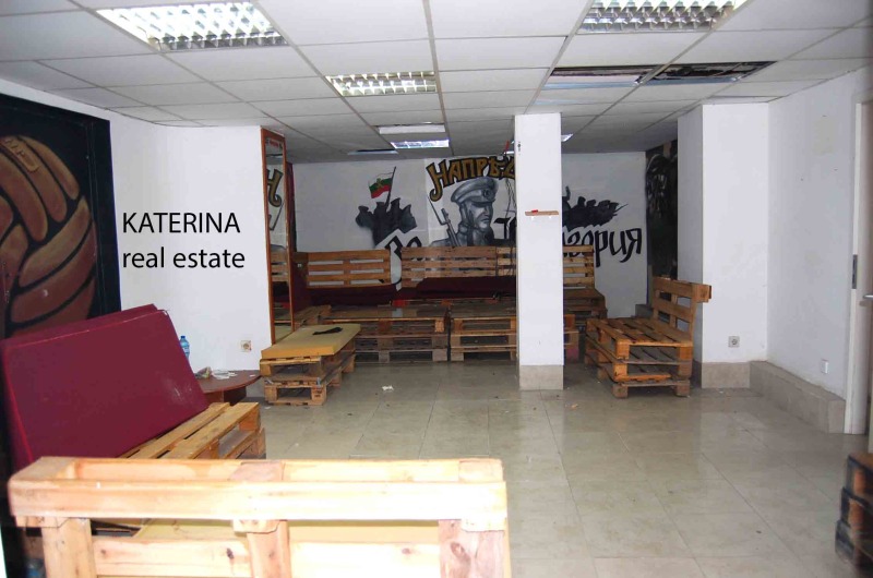 Дава под наем СКЛАД, гр. София, Център