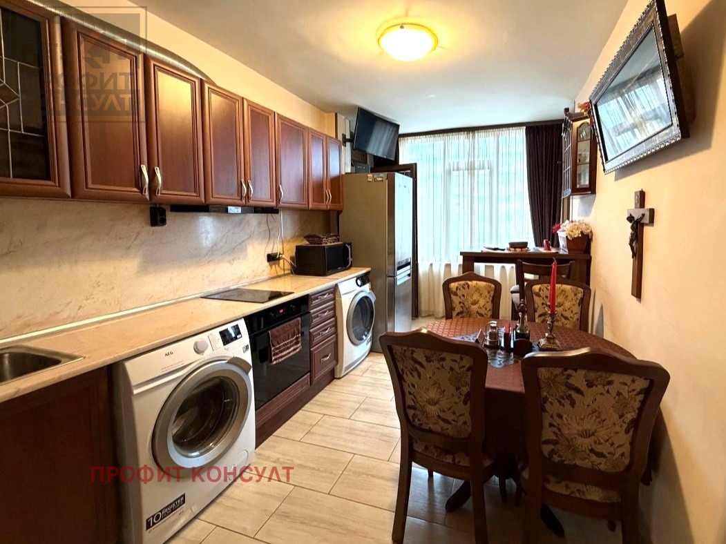 Дава под наем 4-СТАЕН, гр. Велико Търново, Център