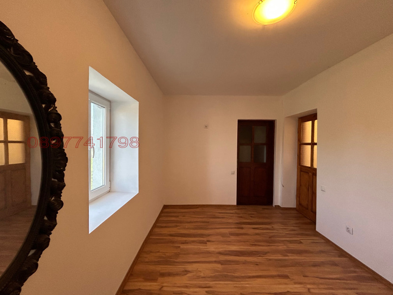 Дава под наем КЪЩА, с. Соколово, област Добрич, снимка 9 - Къщи - 52782479