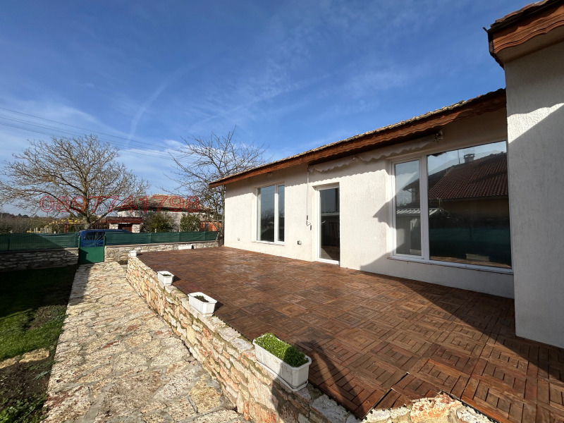 Дава под наем КЪЩА, с. Соколово, област Добрич, снимка 14 - Къщи - 52782479