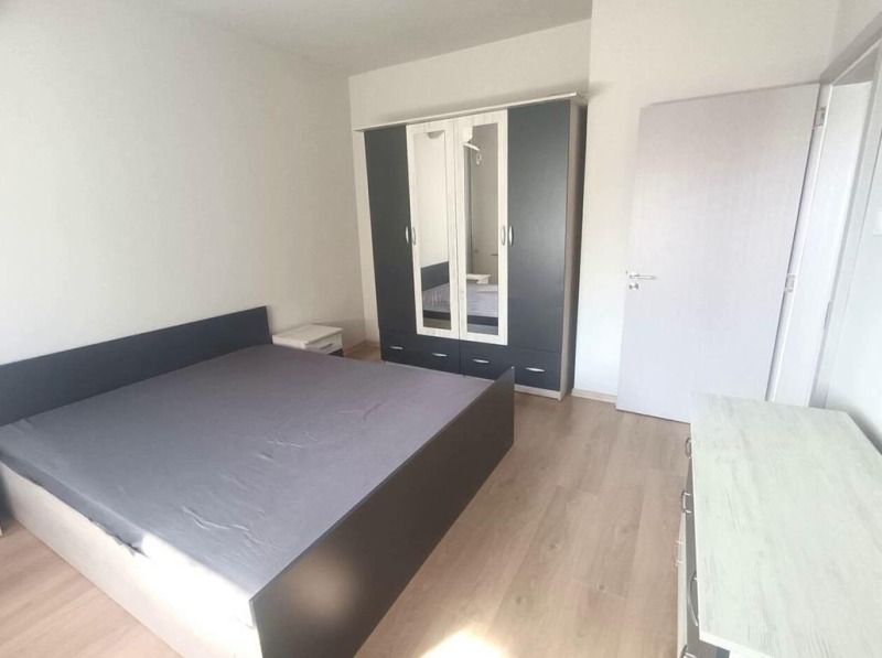Zu vermieten  1 Schlafzimmer Sofia , Zona B-5 , 68 qm | 87319999 - Bild [4]