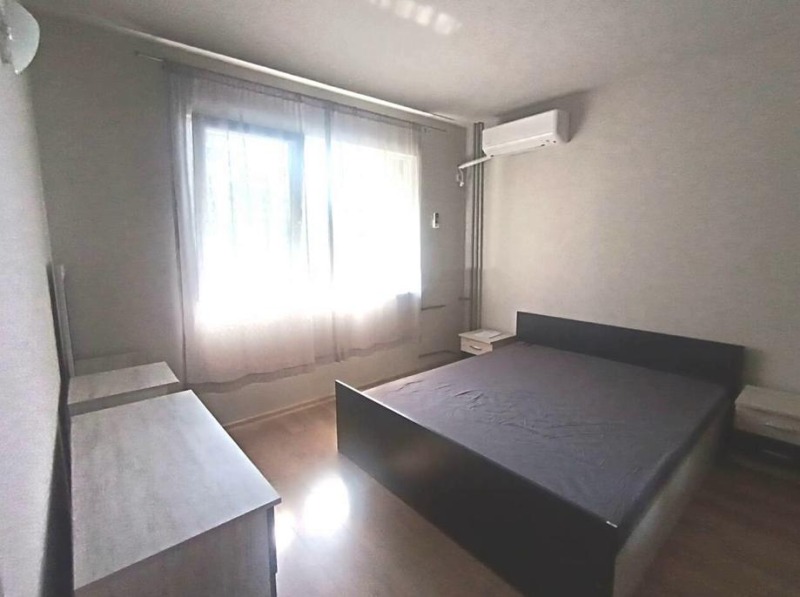 Zu vermieten  1 Schlafzimmer Sofia , Zona B-5 , 68 qm | 87319999 - Bild [5]
