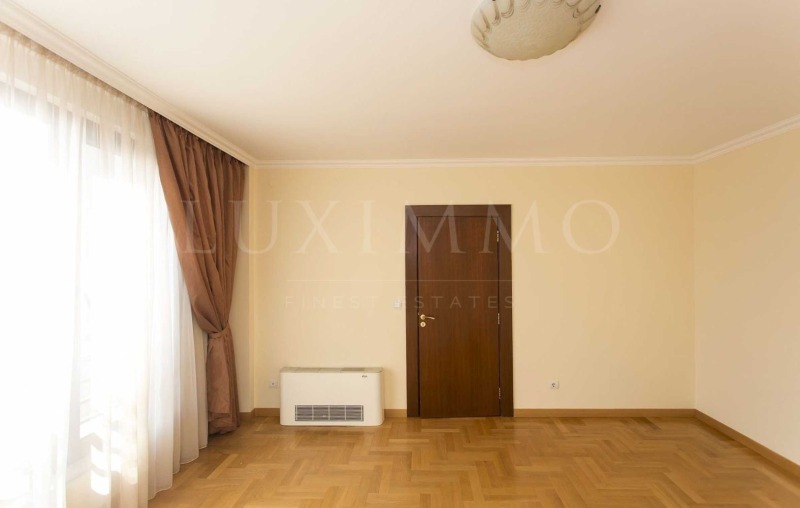 Дава под наем 4-СТАЕН, гр. София, Изток, снимка 6 - Апартаменти - 53107245