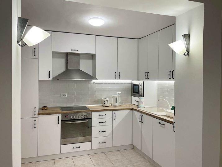 Дава под наем МНОГОСТАЕН, гр. Варна, Център, снимка 4 - Апартаменти - 54064007