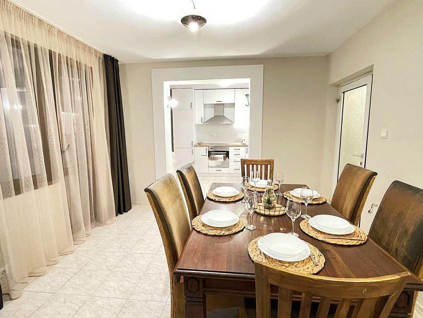 Дава под наем МНОГОСТАЕН, гр. Варна, Център