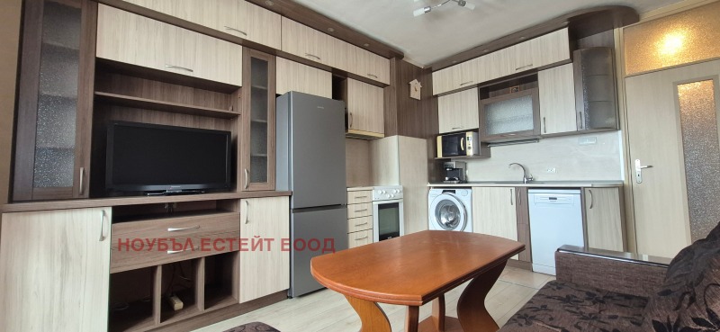 Дава под наем 2-СТАЕН, гр. София, Света Троица