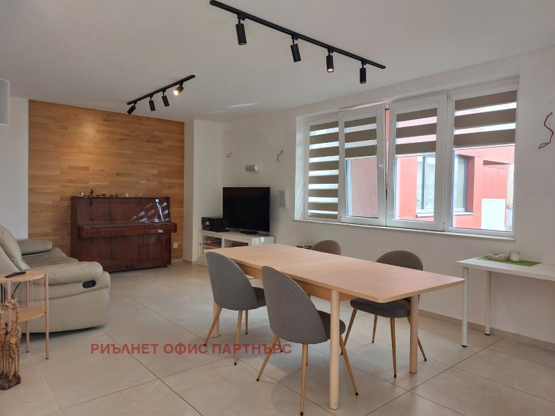 В аренду  3 спальни София , Изток , 120 кв.м | 58594692 - изображение [2]