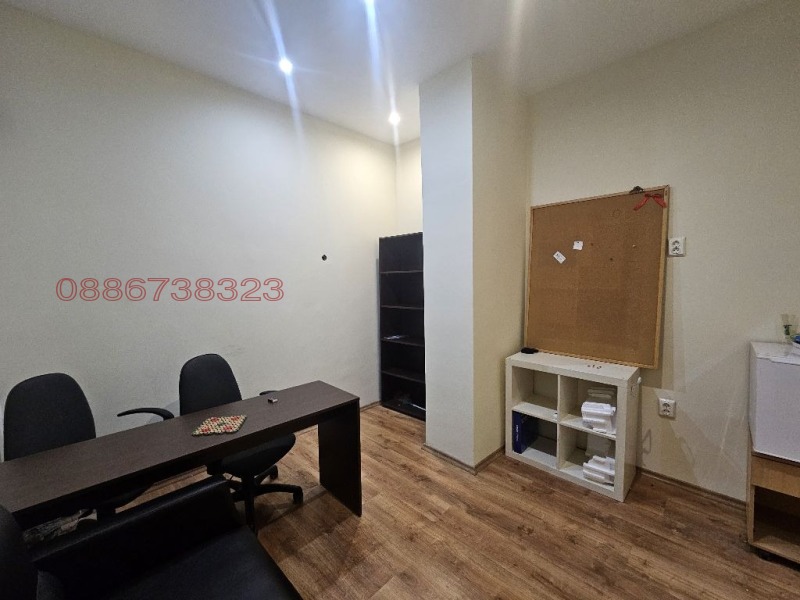 För uthyrning  Kontor Sofia , Strelbistje , 65 kvm | 43652197 - bild [2]