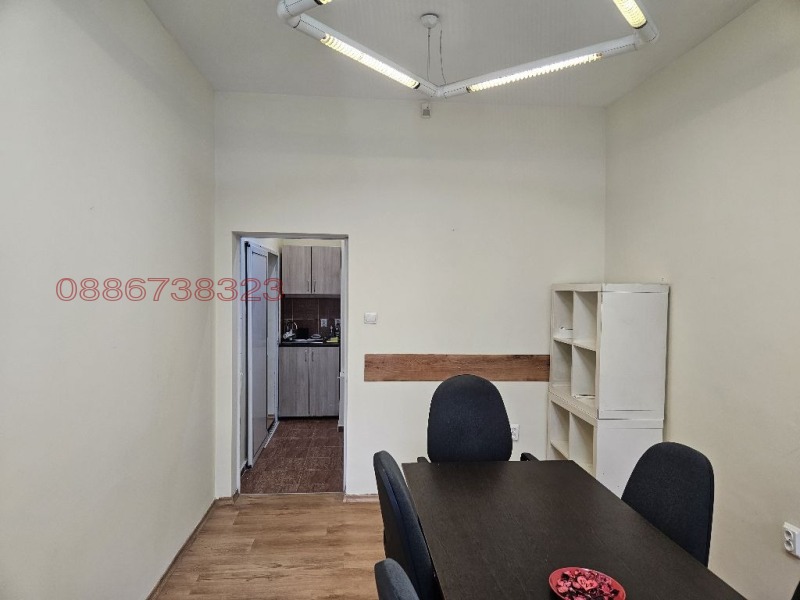 För uthyrning  Kontor Sofia , Strelbistje , 65 kvm | 43652197 - bild [8]