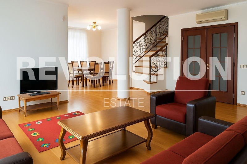 Til leje  Hus Gulv Varna , m-t Dolna Traka , 265 kvm | 67156561