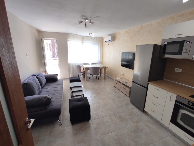 Дава под наем 2-СТАЕН, гр. Пловдив, Кючук Париж, снимка 4 - Апартаменти - 53151793