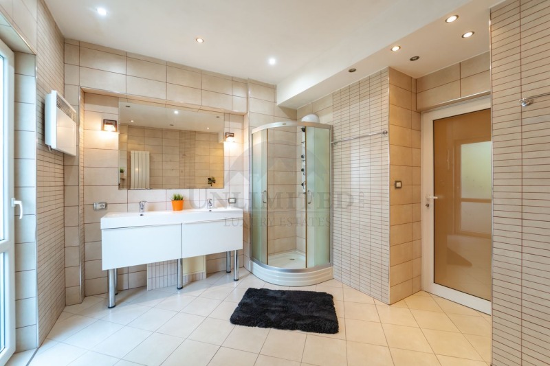 A louer  3 chambres Sofia , Tsentar , 190 m² | 70994537 - image [10]