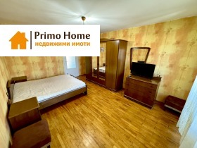 1 спаваћа соба Јaлта, Русе 8