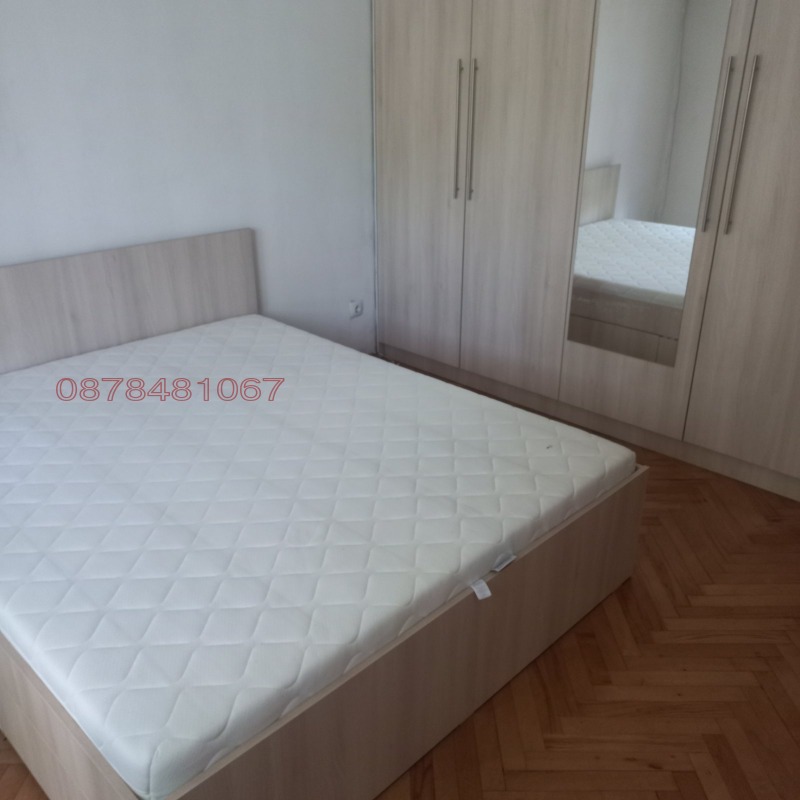 De inchiriat  2 dormitoare Plovdiv , Țentâr , 110 mp | 23314707 - imagine [11]