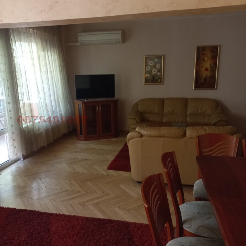De inchiriat  2 dormitoare Plovdiv , Țentâr , 110 mp | 23314707