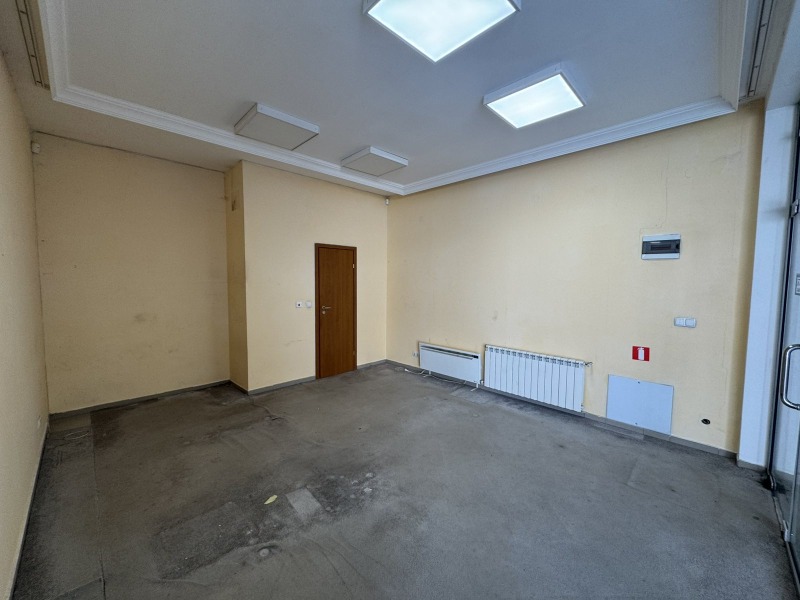 Дава под Наем ОФИС в град София, Център - 31 кв.м / 400 € » 782.33 лв., БЕСТ СЕЛЪРС БЪЛГАРИЯ ООД