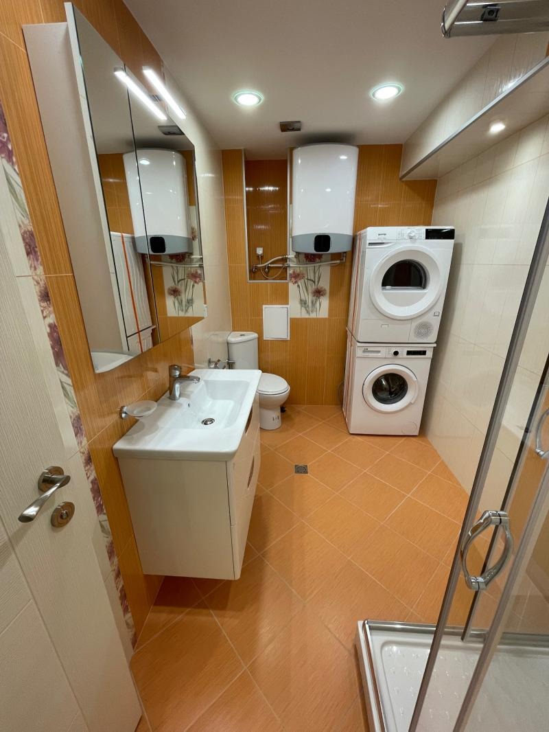 Do wynajęcia  3 sypialnie Plowdiw , Karszijaka , 174 mkw | 60771563 - obraz [6]
