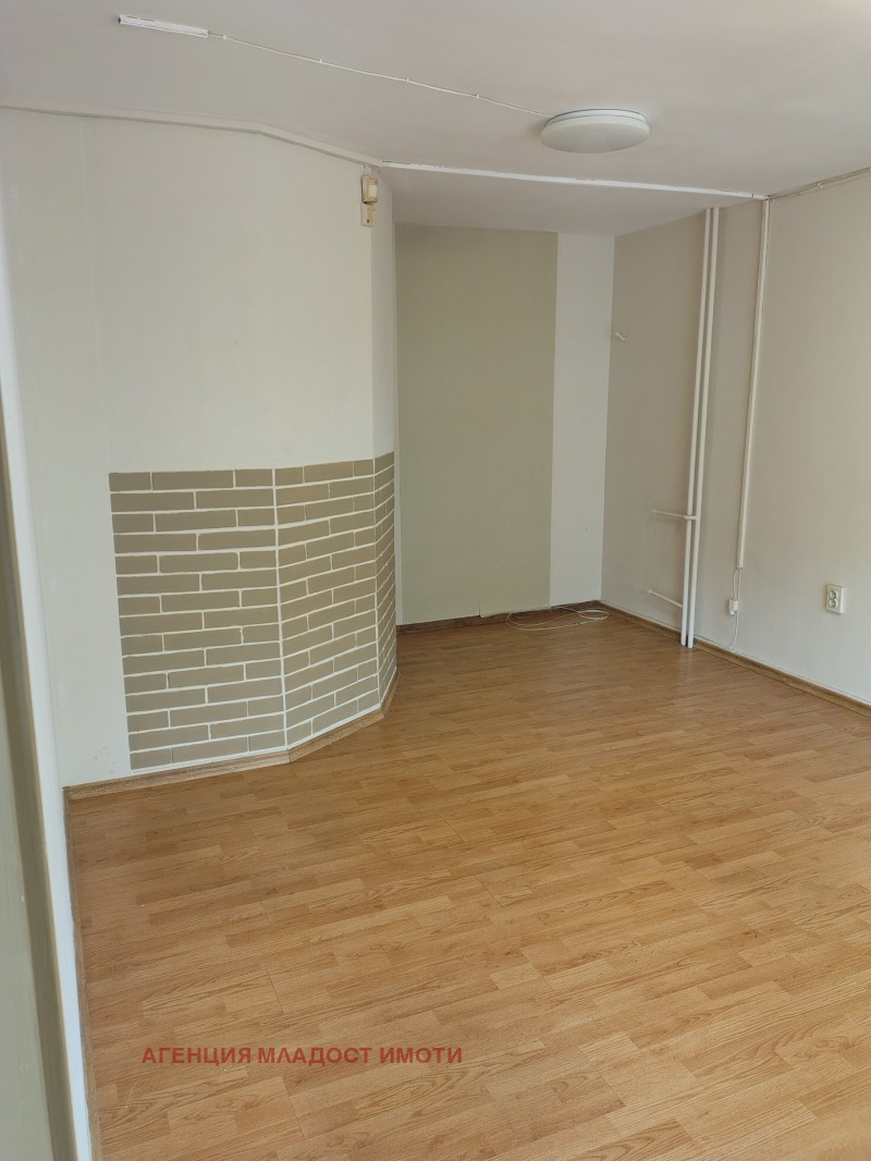 Te huur  Kantoor Sofia , Iztok , 40 m² | 21513233 - afbeelding [11]