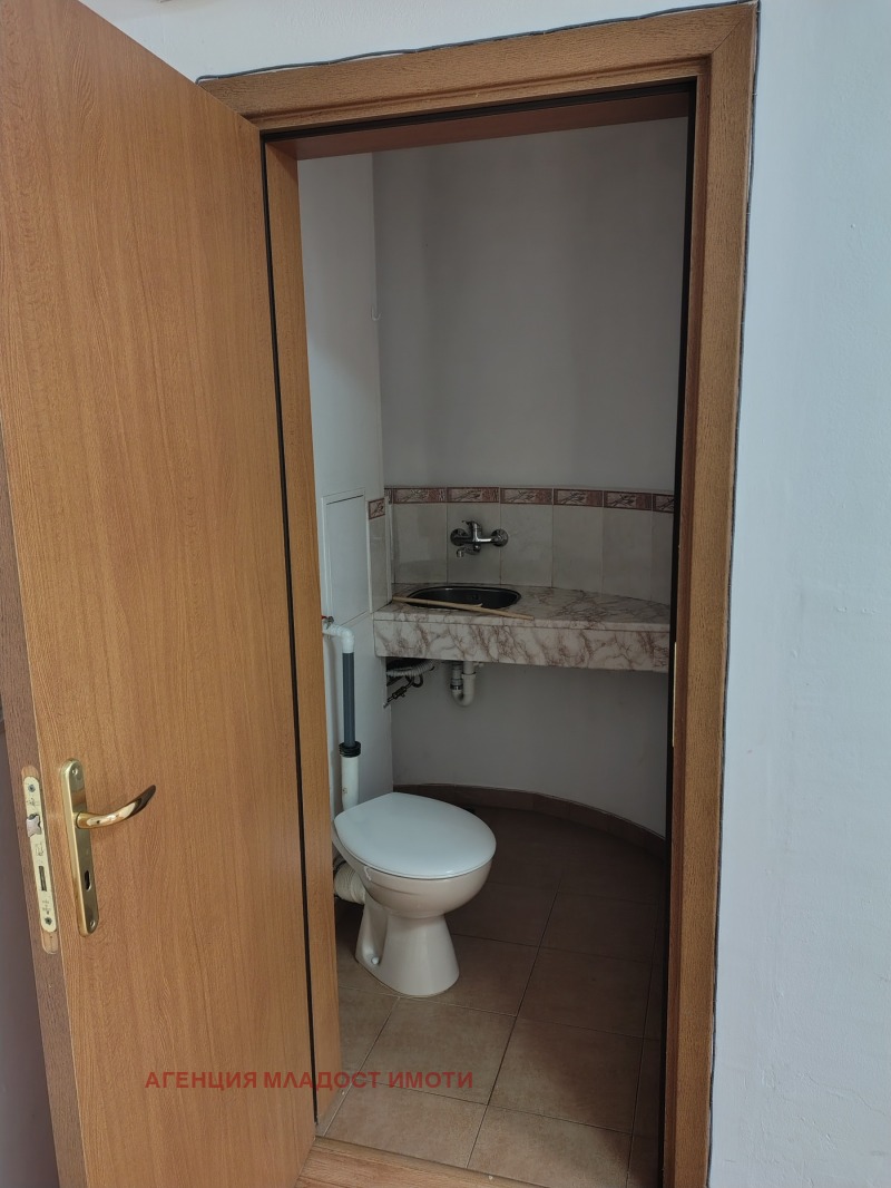 Te huur  Kantoor Sofia , Iztok , 40 m² | 21513233 - afbeelding [13]